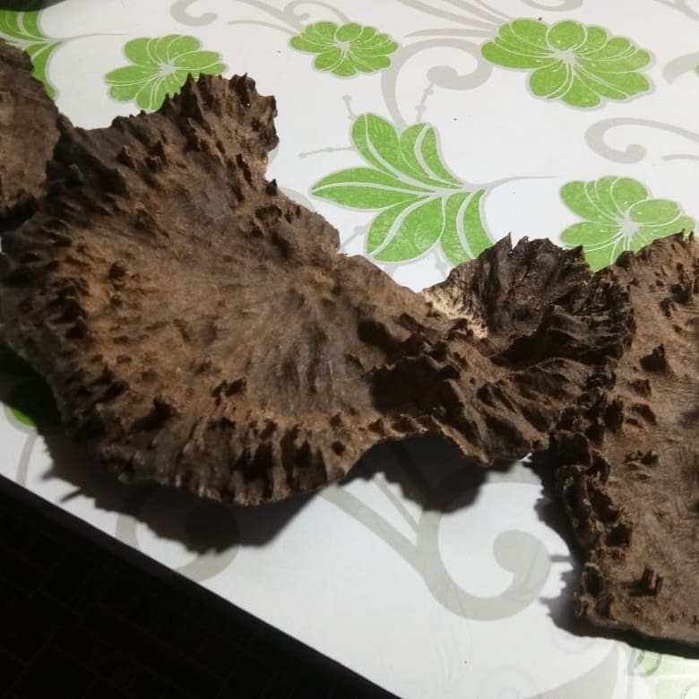 Triple Super Char Oudh Chips (Oudh Bakhoor)