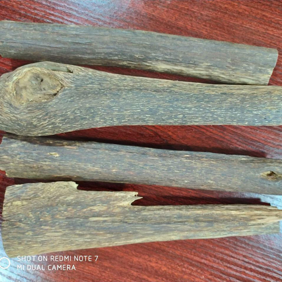 Agarwood Chips (Oudh Kalagachi)